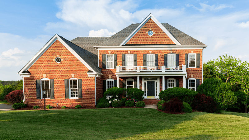 Is This the Moment to Upsize? How Lower Rates Help